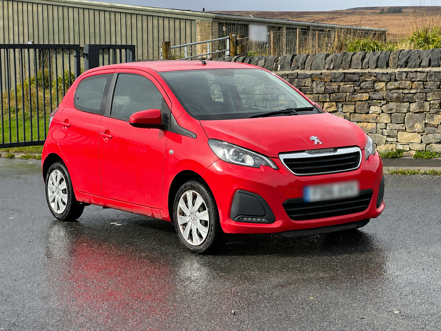 Peugeot 108 Active 1.0 — Red